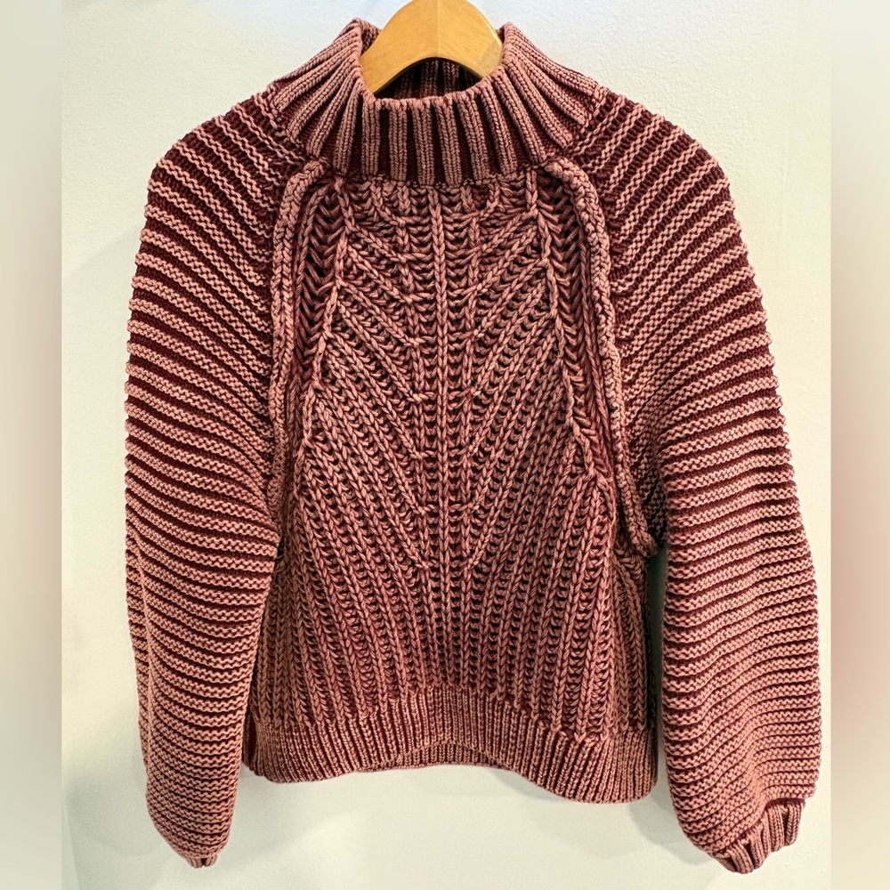 Free People Chunky Cable Turtleneck Sweater in Dusty Rose